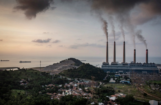 Central de carbón de Suralaya en Cilegon, Indonesia. Foto de: Ulet Ifansasti/Greenpeac