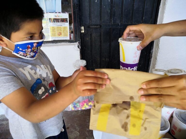 Arcos Dorados lleva sonrisas a comunidades vulnerables de Valle de Bravo