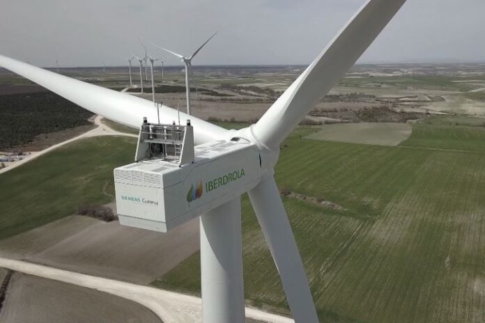 Iberdrola avanza en su estrategia renovable: su capacidad 'verde' crece un 9% en todo el mundo