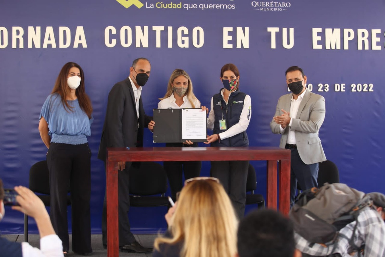 Kellogg abre sus puertas al gobierno de Querétaro y firma compromiso de donación de agua
