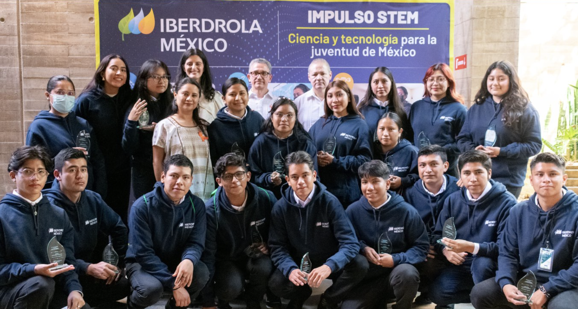 Iberdrola México beca a 19 estudiantes de carreras STEM en Oaxaca