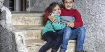 El número de niños y niñas que carecen de protección social está aumentando a nivel mundial