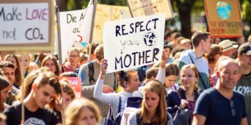 Los gobiernos deben hacer las paces con la naturaleza