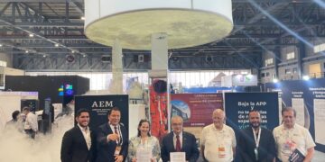 La Agencia Espacial Mexicana y Microsoft firman alianza para impulsar la innovación tecnológica