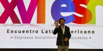 Cinépolis recibe el Distintivo ESR 2023 otorgado por el Cemefi