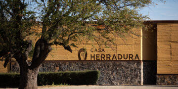 Casa Herradura se expande y sigue comprometida con la sostenibilidad medioambiental