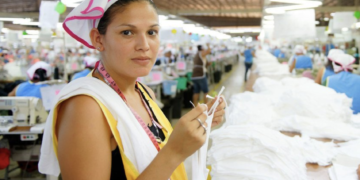 El bajo crecimiento económico en América Latina aumentará la vulnerabilidad de los trabajadores