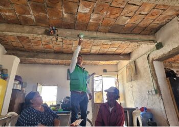 Manuel y María Fernanda son parte de los beneficiados por la primera fase de Luces de Esperanza. FOTO: Iberdrola México
