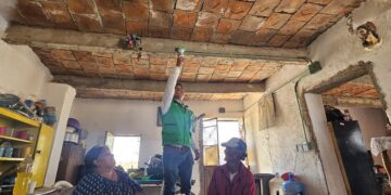 Manuel y María Fernanda son parte de los beneficiados por la primera fase de Luces de Esperanza. FOTO: Iberdrola México